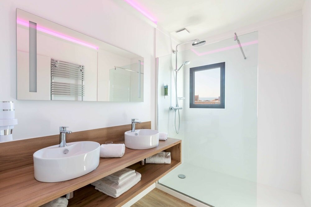 Фото Hotel Kemaris