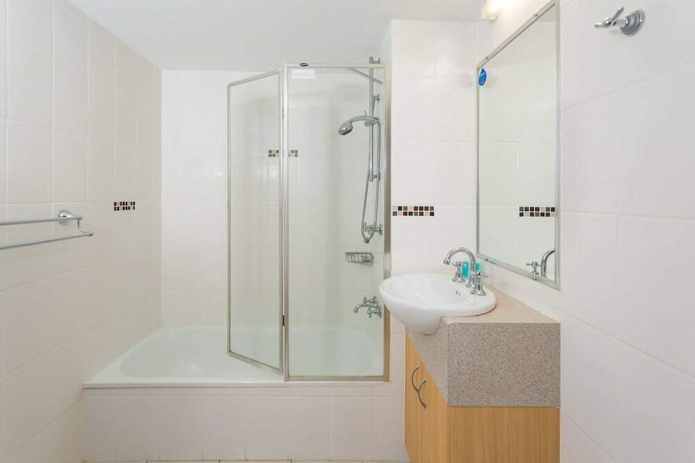 Фото Burleigh Point Holiday Apartments