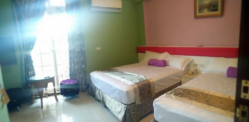 Фото Earl Holiday House