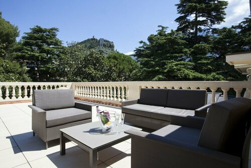 Внешний вид отеля Villa Italia Luxury Suites and Apartments в Арко, фото 2