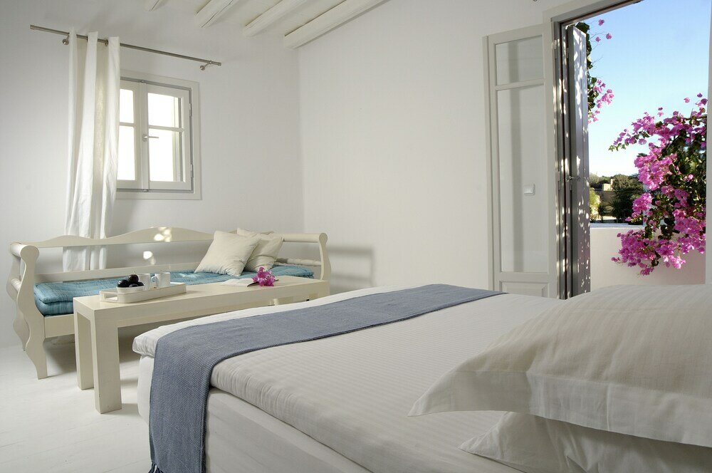 Фото Kapetan Tasos Suites