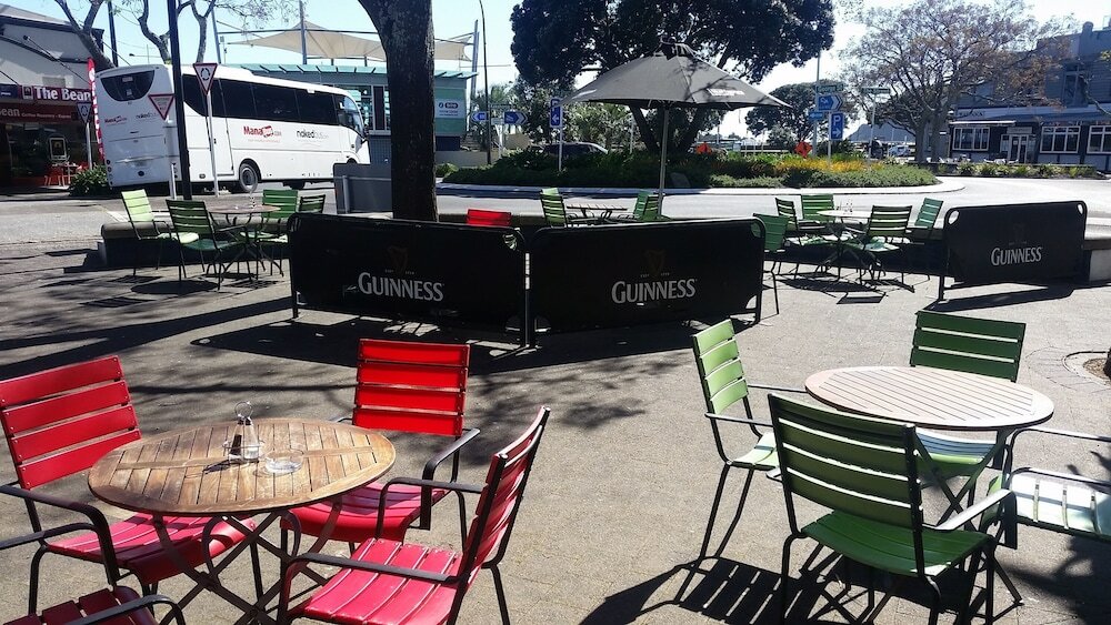 Фото Whakatane Hotel