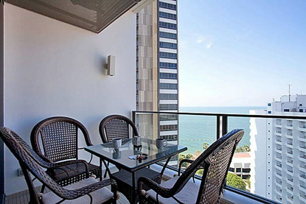 Фото NorthPoint Pattaya Luxury Apartments by GrandisVillas