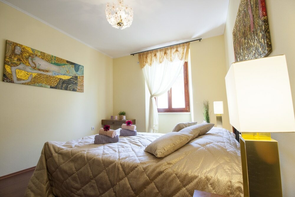 Фото Diana City Hall View