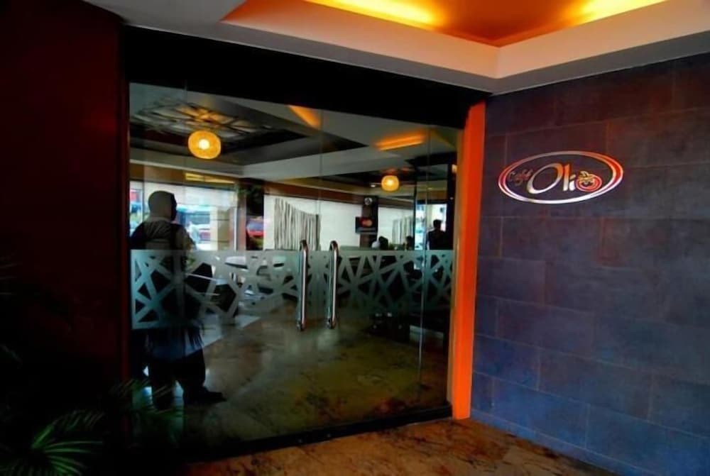 Фото Mo2 Westown Hotel Bacolod - Downtown