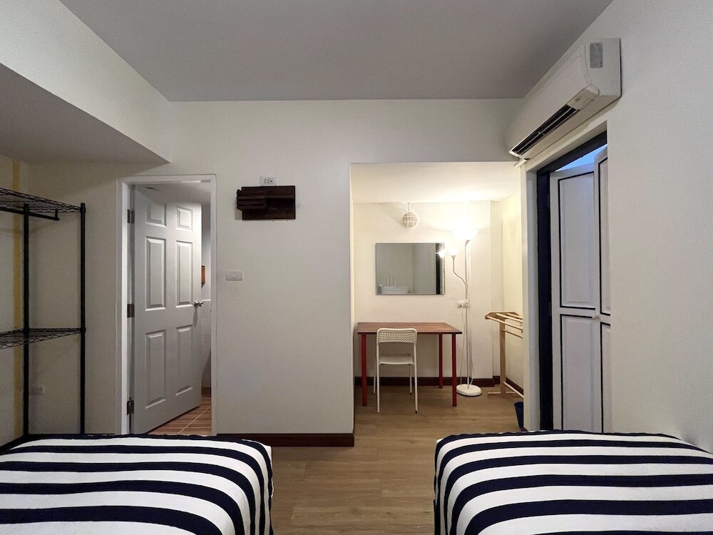 Фото Nautical Home Bed & Breakfast Khaolak