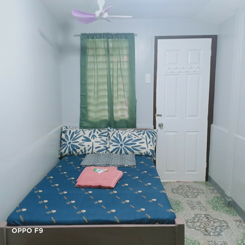 Фото Honeycomb Tourist Inn