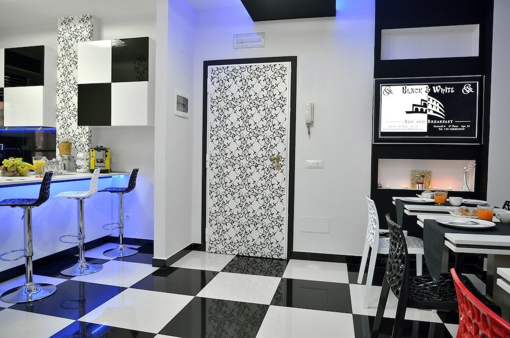 Фото Black & White G&g