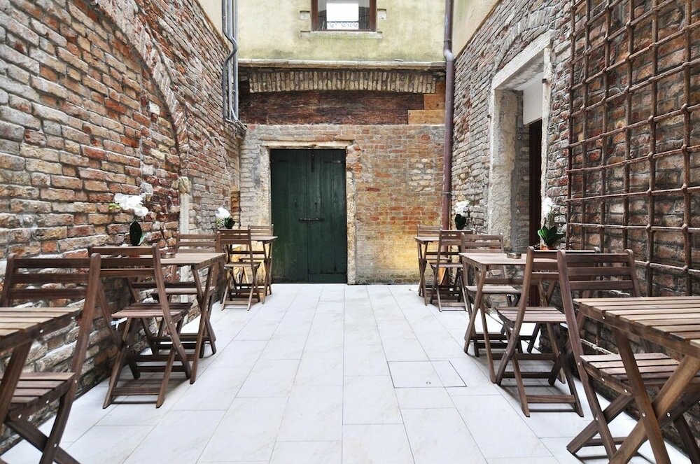 Фото Al Mascaron Ridente