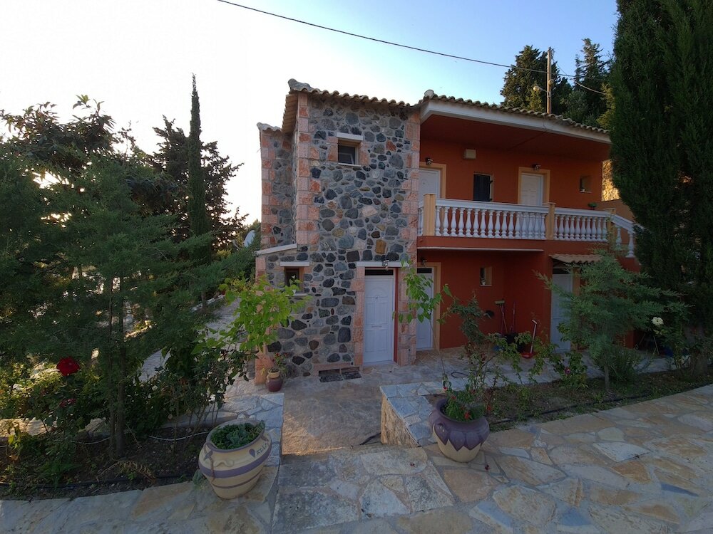 Фото Edem Studios & Apartments