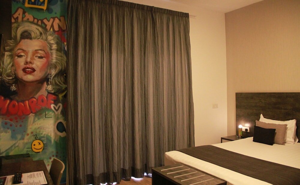 Фото Rise Urban Art Hotel