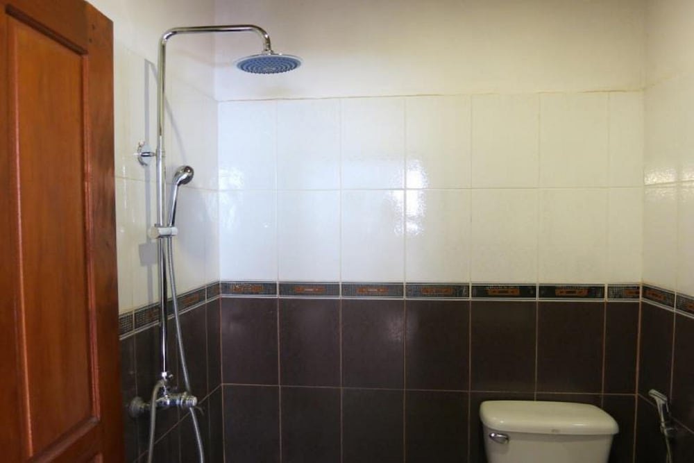 Фото Namkhan Riverside Hotel