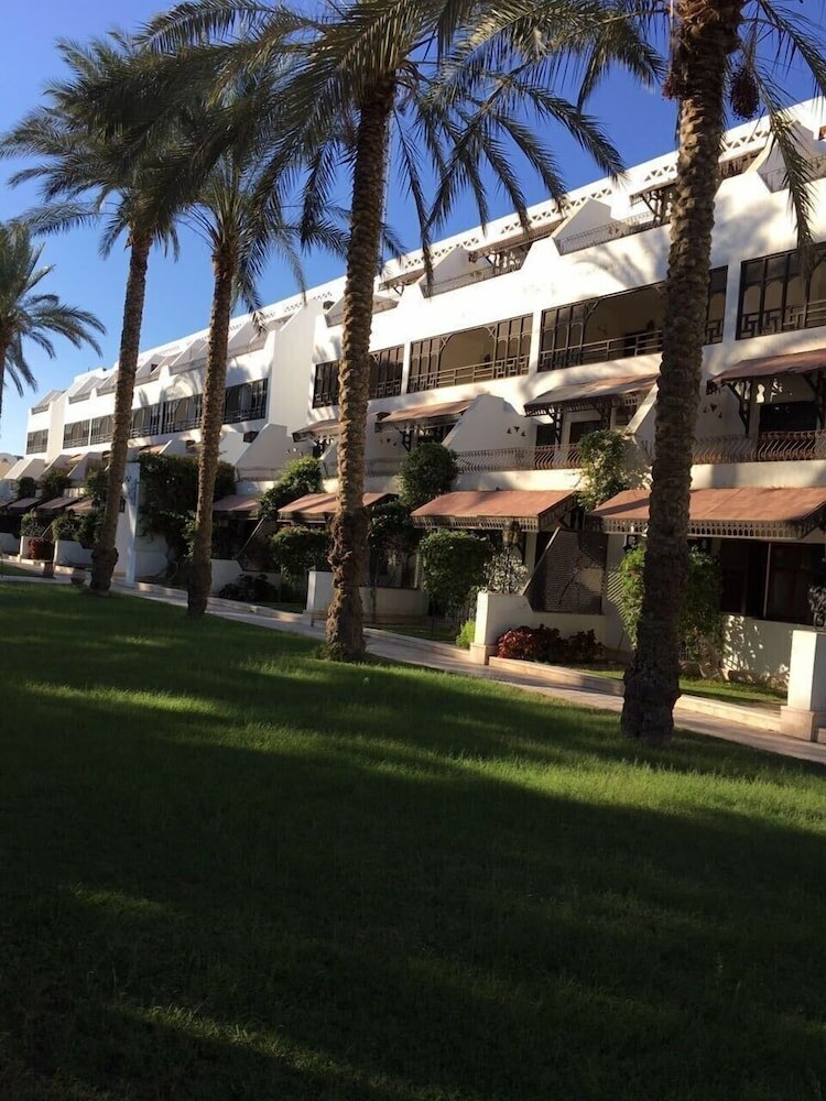 Фото Six Corners Resort