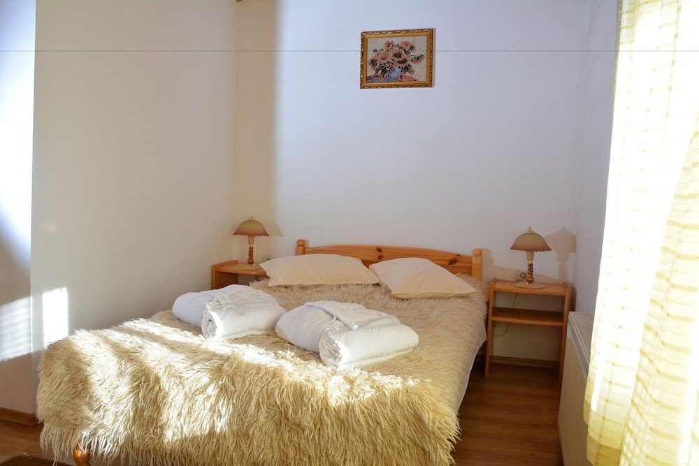 Фото Trenchova Guest House