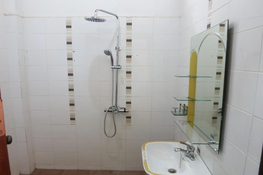 Фото Namkhan Riverside Hotel