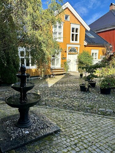 Гостиница Toldgaarden Gjestegaard в Ларвике