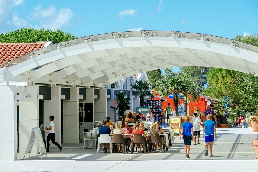 Фото Zaton Holiday Resort Apartments