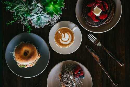 Внешний вид отеля Petit Hôtel Café Krieghoff в Квебеке, фото 5