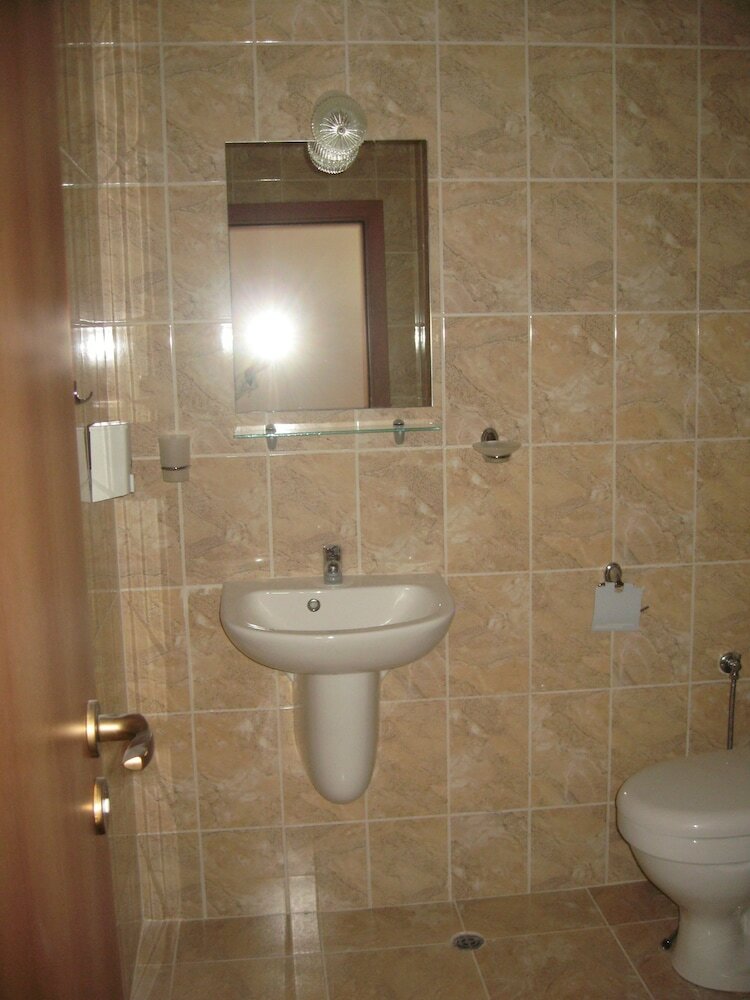 Фото Apartcomplex Chateau Aheloy