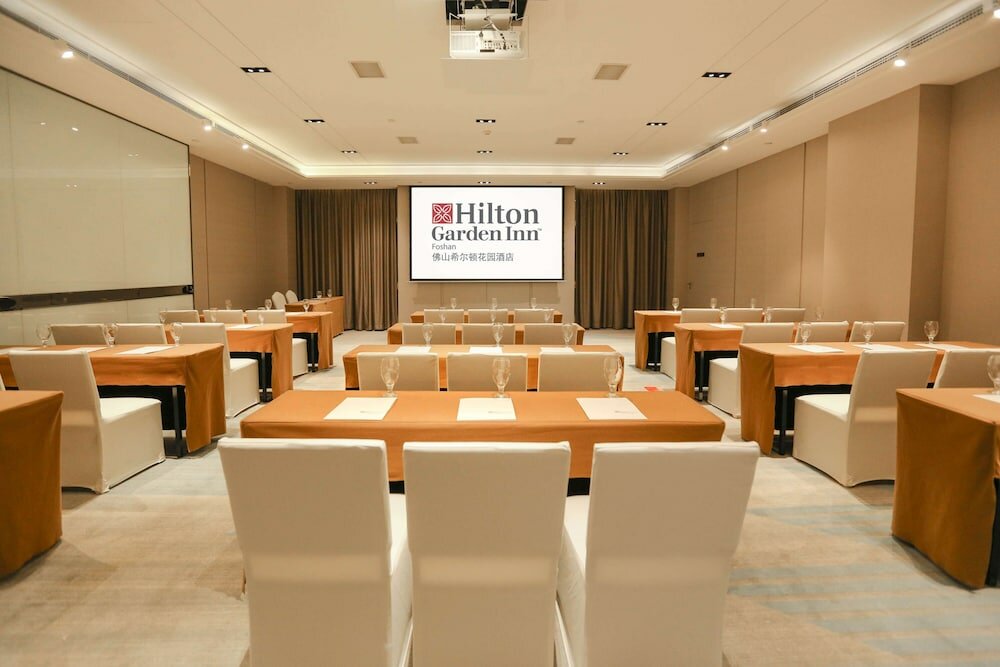 Фото Hilton Garden Inn Foshan
