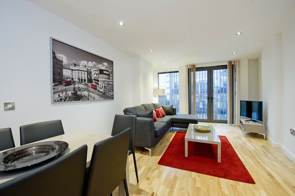 Фото London Bridge – Tooley St by Flying Butler