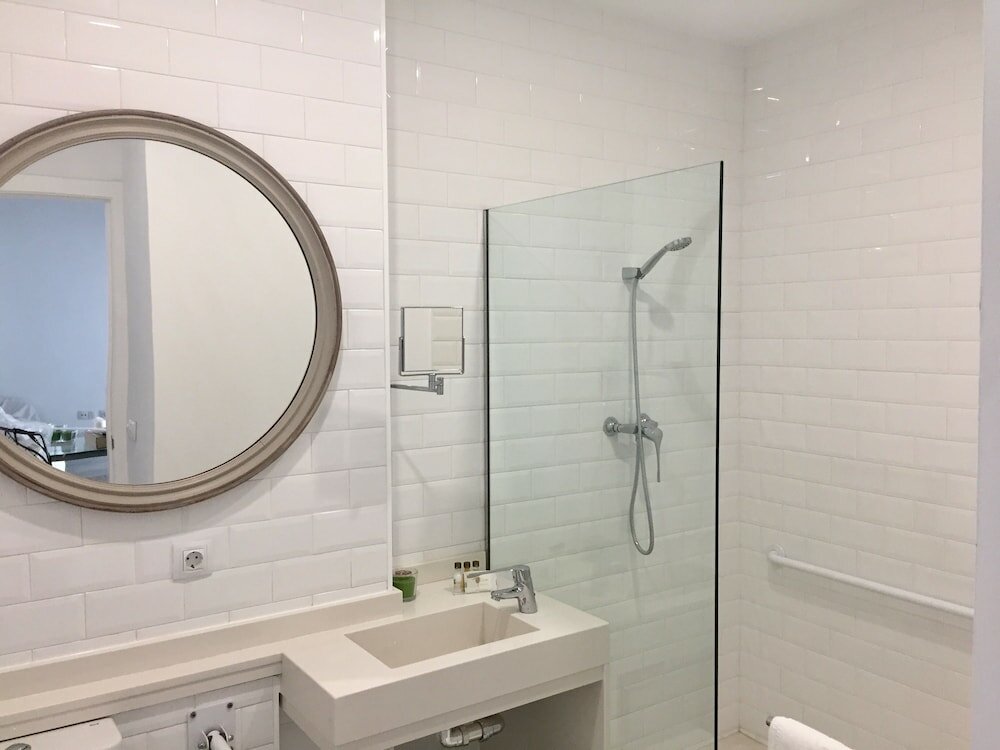 Фото Apartamentos Los Patios de la Judería