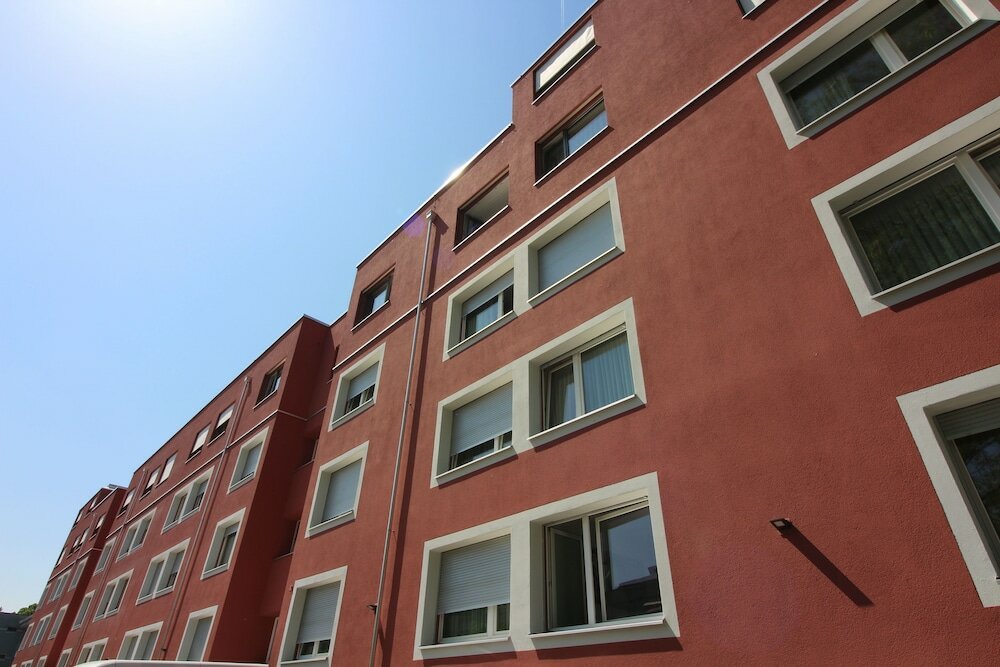 Фото Swiss Star Zurich Airport