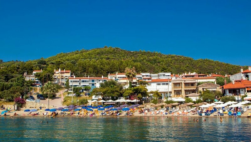 Гостиница Xenios Loutra Village Beach Hotel