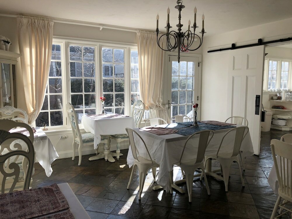 Фото Frederick William House