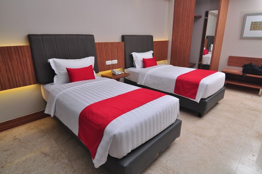 Фото Demelia Hotel