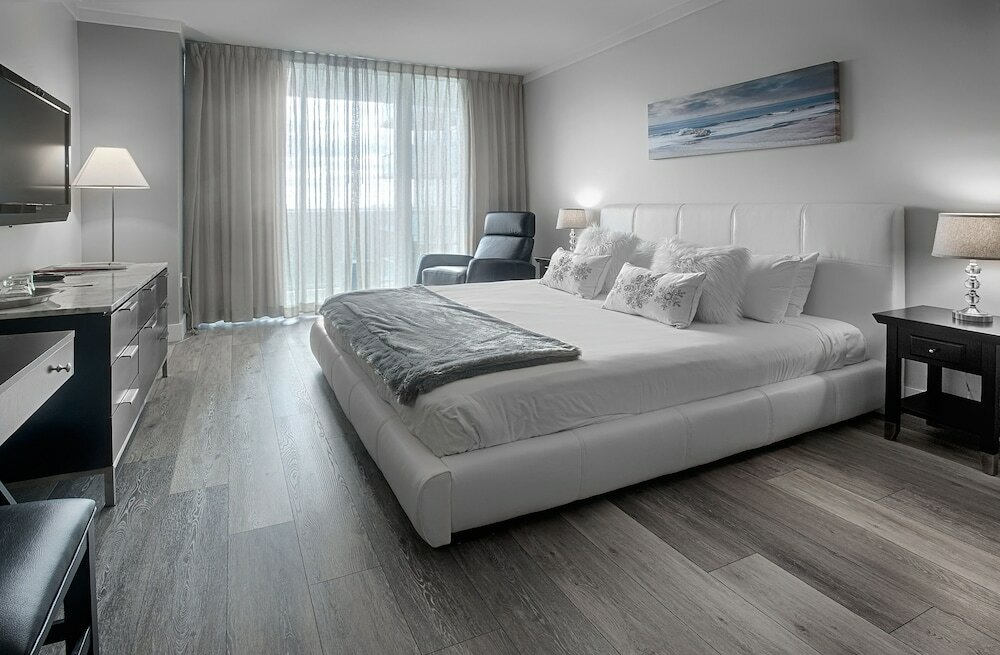 Фото Private Residences at Hotel Arya by SoFLA Vacations