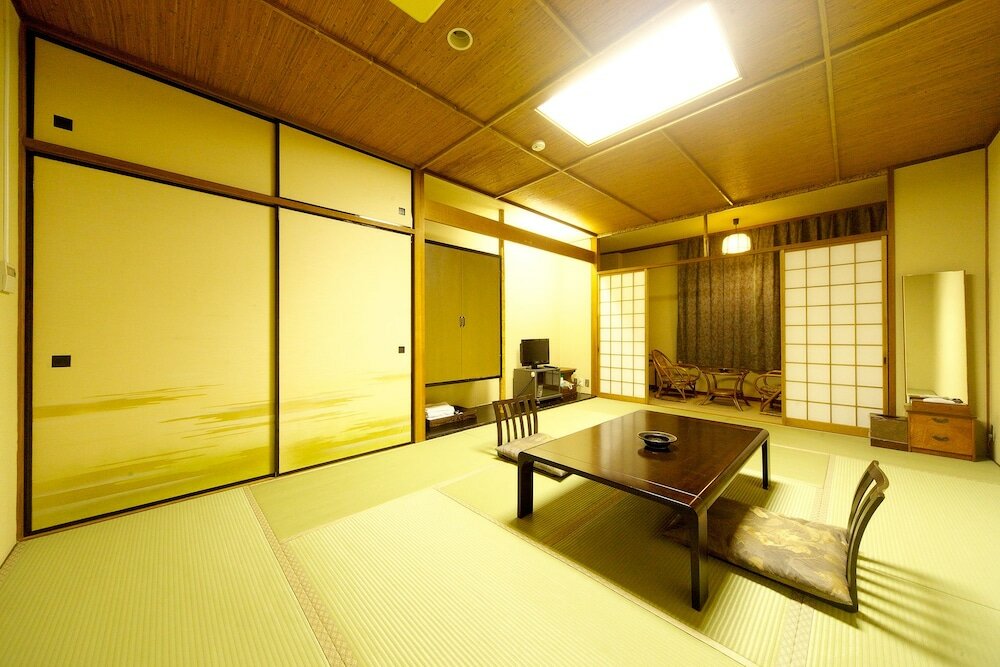 Фото Kochi Sunrise Hotel