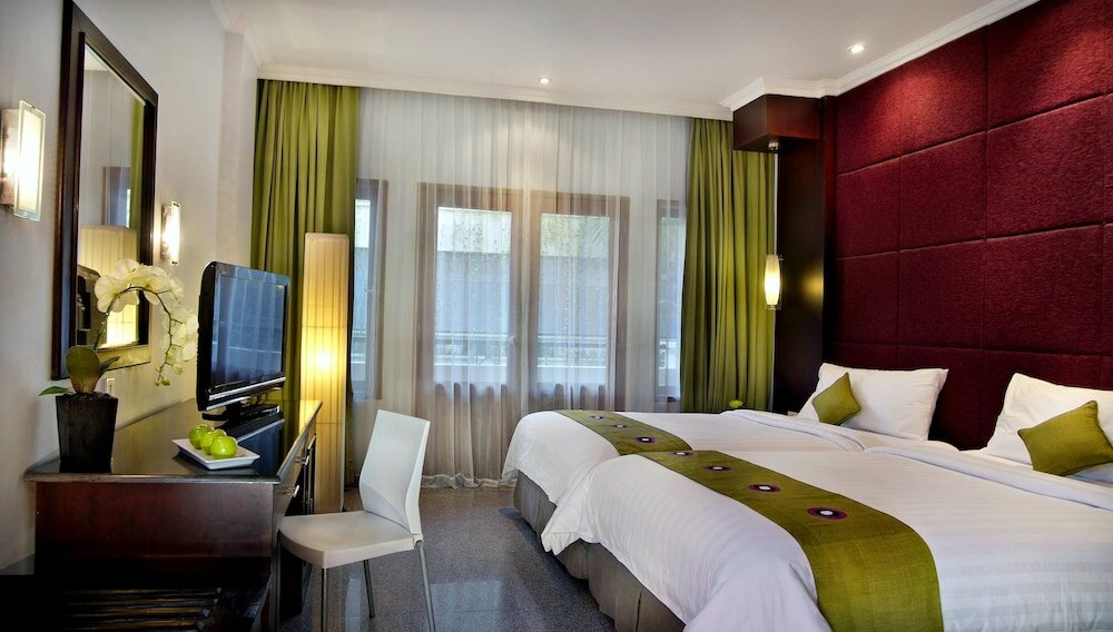 Фото Famous Hotel Kuta