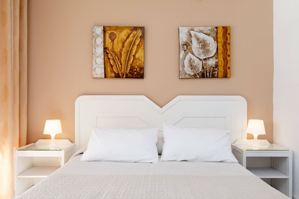 Фото Apartamentos Turísticos Almoraide