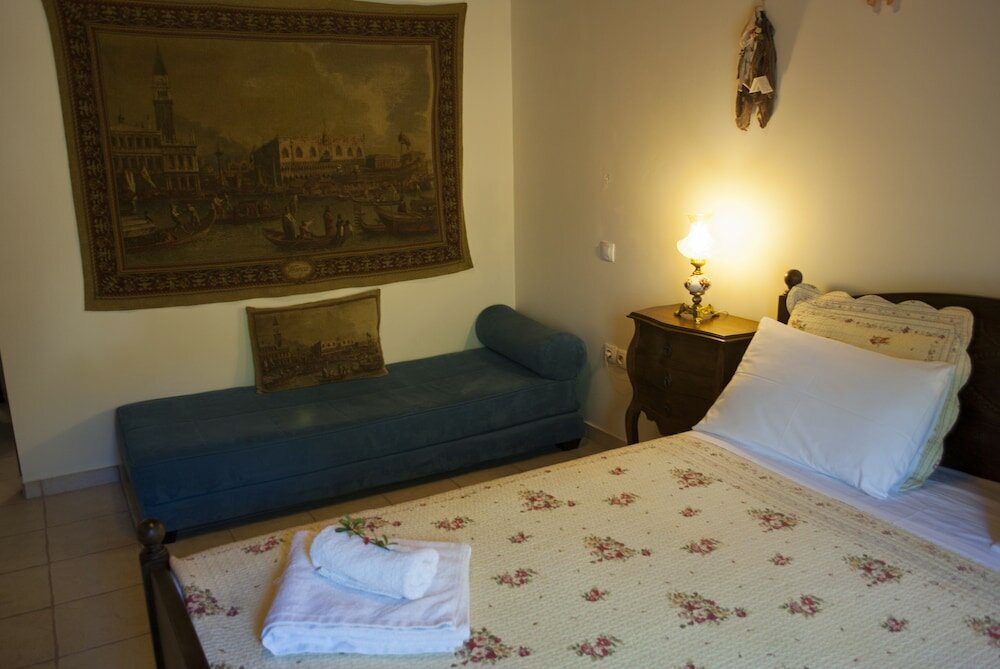 Фото Arethousa Villas