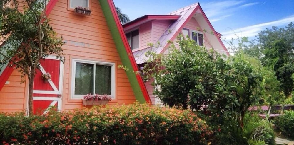 Фото A Houses Homestay