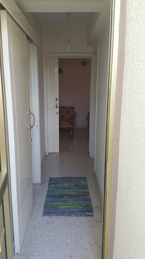 Фото Nondas Hill Hotel Apartments