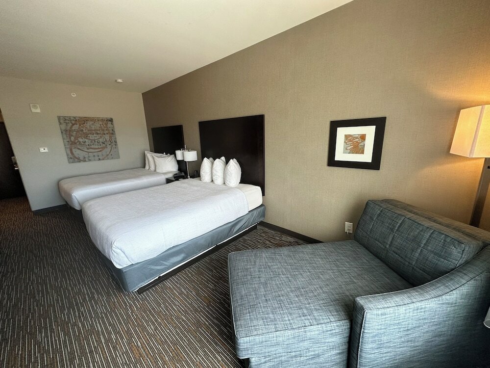 Фото Wingate by Wyndham Loveland