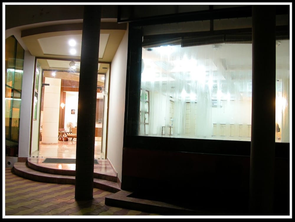 Фото Hotel Gokul