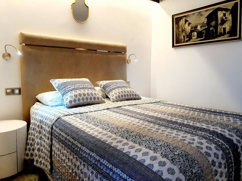 Фото Waterfront Playamar Apartments