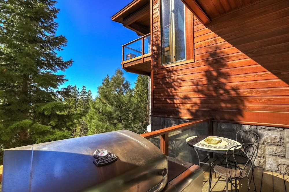 Фото Bear Claw Estate