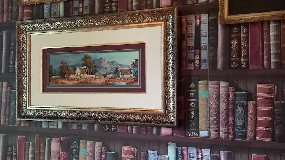 Фото Oak View Manor