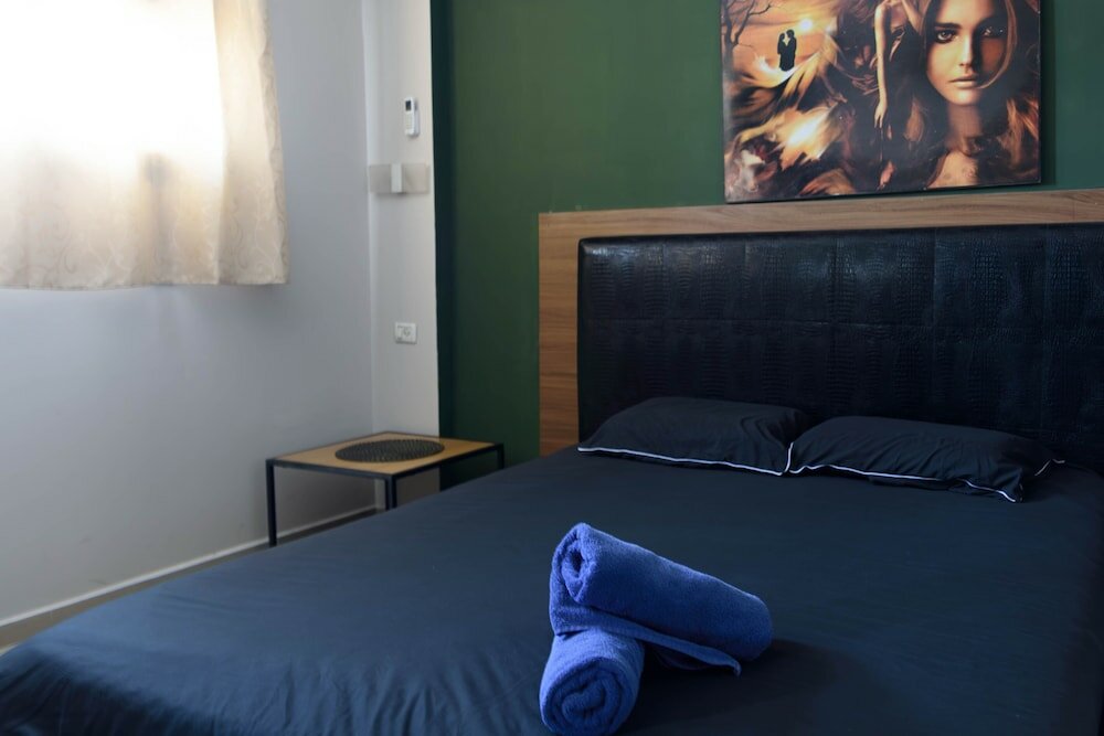 Фото Laguardia Hotel