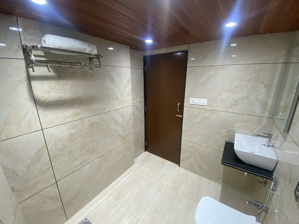 Фото Hotel Classio Inn - Kokilaben Hospital