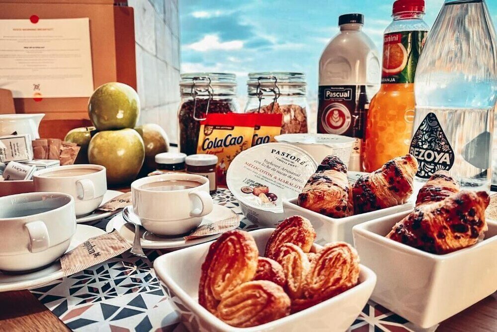 Фото Enjoybcn Tapies Apartment