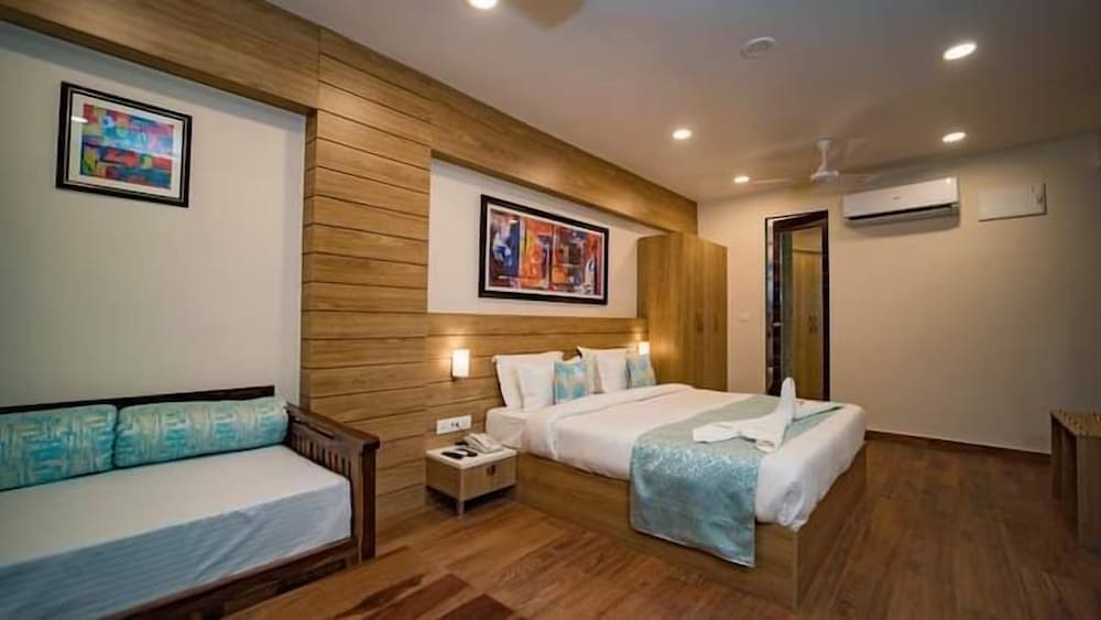 Фото One Earth Wonder Clif Udaipur