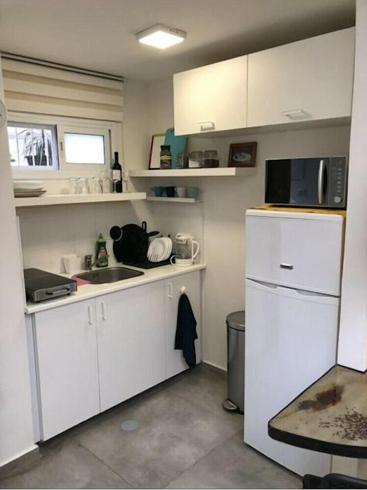 Фото Hakerem Studio Lofts by Sea N' Rent