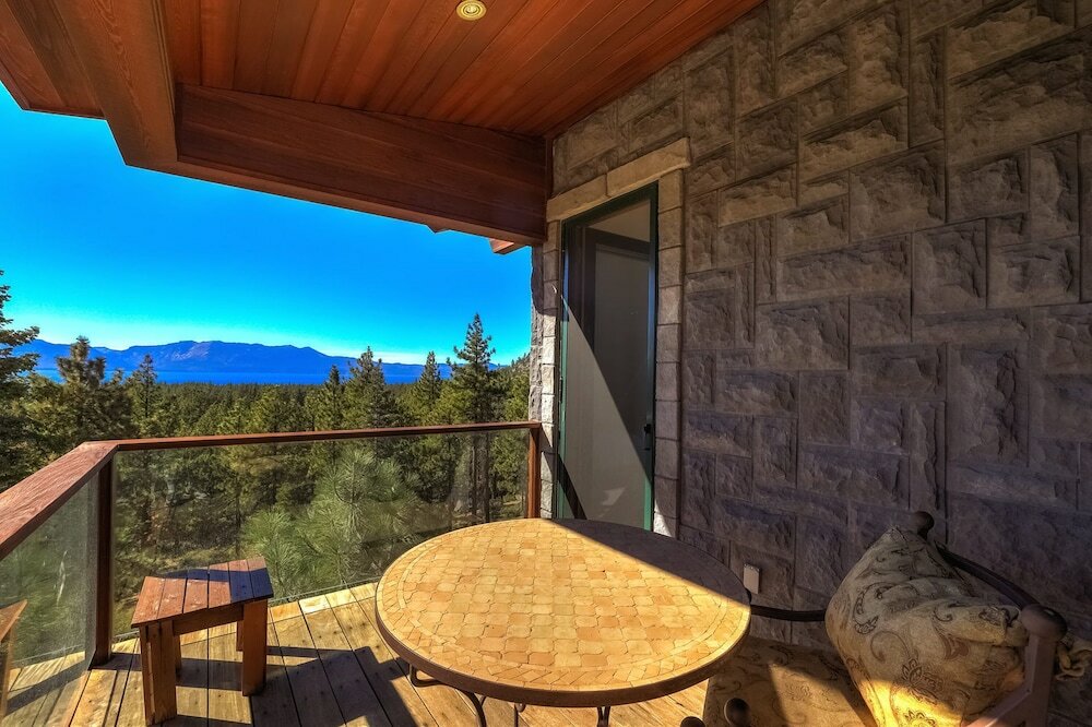 Фото Bear Claw Estate