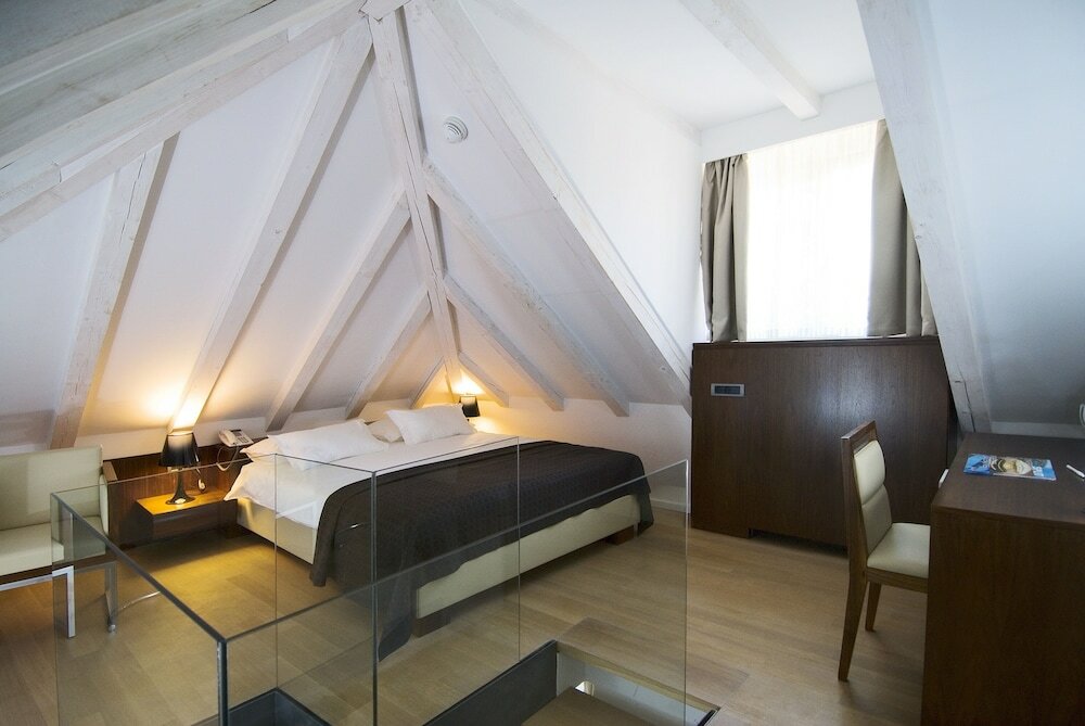 Фото Hotel Vestibul Palace