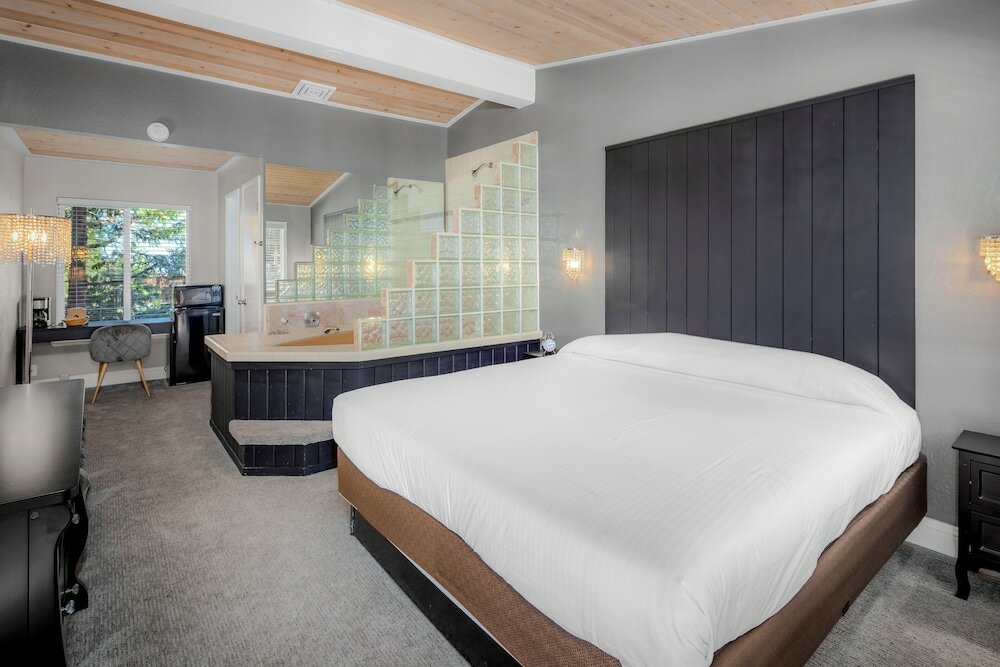 Фото The Inn at Boatworks